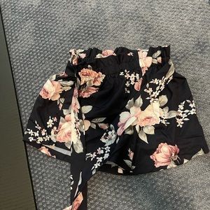 NWOT Paperbag Shorts